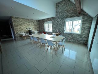 Villa avec piscine intérieure - 2