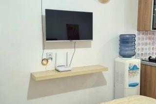 Apt Bassura Studio Tower E with Pool & Smart TV - Jakarta - 9