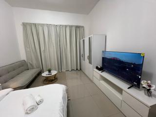 Beautiful Cozy Room - Dubai - 1