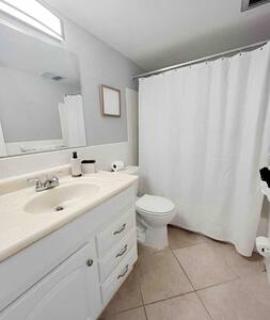 Beautiful Madeira Beach 1 Bed Condo With Boat Dock - St Pete Beach - 1
