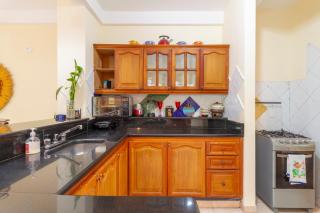 Hostal Cartagonova - Habitaciones privadas y amplias cerca a zonas turísticas - Cartagena de Indias - 2