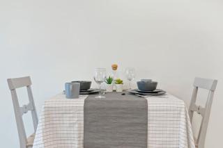 Stylish 1BR Entire CBD Apt 5 Minutes Train Station - Sídney - 4