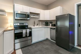 The Lilly Pad-Luxury in Sylvan Beach - 4