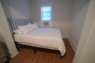 Historic Oneida Lakefront 2BR 1BA Condo 4 - 5