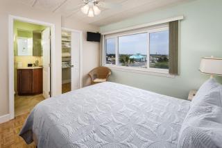 Seaspray Condos - 108D - 1