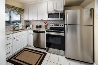 Seaspray Condos 111A - 4