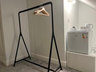 Luxury Ensuite Room in London(Parking on Premises) - 5