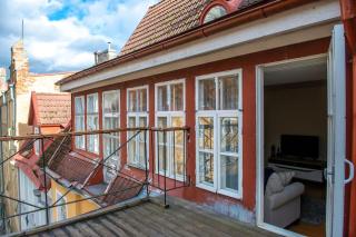 TOP FLOOR APARTMENT with TWO BALCONIES in the OLD TOWN - 6