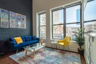 McCormick Place 420 friendly 2br/2ba with optional parking for up to 6 guests - Chicago - 0