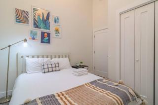 McCormick Place 420 friendly 2br/2ba with optional parking for up to 6 guests - Chicago - 7