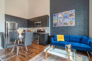 McCormick Place 420 friendly 2br/2ba with optional parking for up to 6 guests - Chicago - 1