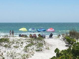 Joyce's beachfront #3 - Clearwater Beach - 5