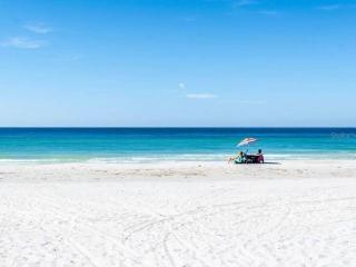 Joyce's beachfront #3 - Clearwater Beach - 3