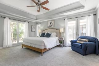 Fully Fenced Rustic Home Minutes From Truist Park - Atlanta - 7