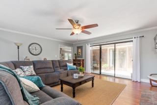 Fully Fenced Rustic Home Minutes From Truist Park - Atlanta - 6