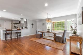 Fully Fenced Rustic Home Minutes From Truist Park - 9