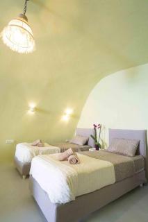 Santorini Oasis- Cave House - Fira - 3