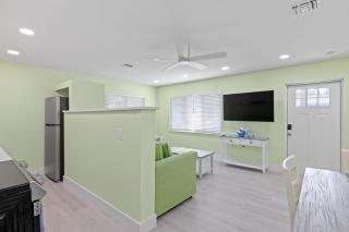 Pirates Retreat Cottage at Palmview Inn of Sanibel - 7