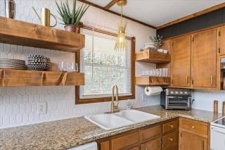 Spacious Lakeview Mountain Cabin - Powderhorn Mountain - 1
