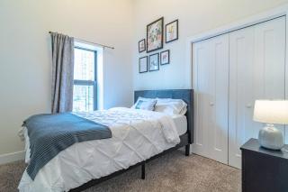 McCormick Place 420 friendly 3BR/2BA with optional Parking for up to 8 guests - Chicago - 7