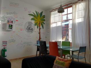 Family Host HOSTEL - 1