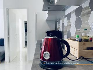 Appartement parisien neuf, moderne avec une grande salon, 2 chambres, 3 lits, parking gratuit, 15min de Paris et 13 min aéroport Orly - 2