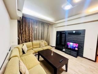 CITY CENTER Chic Living Stylish Studio Apartment + Open Balcony, Tumanyan street - Yerevan - 2
