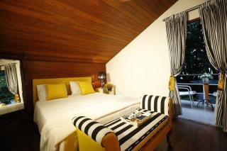 Casas Park Way - 1