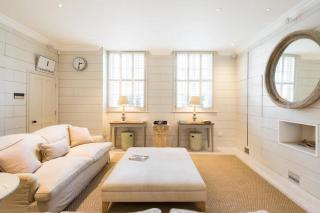 Parkside Mews with Garden in Battersea Park - Londra - 0