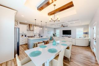 Elevated Oasis - Corpus Christi - 4