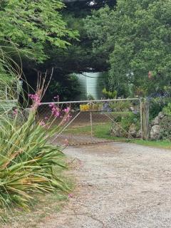 Garden Paradise Siochain House - Carterton - 8