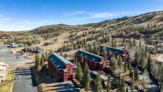 Giant Steps #43 W Hot Tub, Sauna, And Game Room! - 9