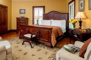 Engadine Inn and Cabins - Candler - 5