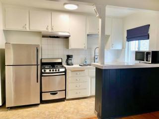 Beach Gateway Full Kitchen 1 Bedroom Duplex - Manhattan Beach - 3