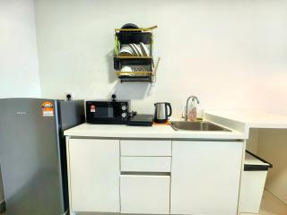 K 1-5Pax Trefoil Cozy Home Setia Alam TV Wifi SCCC - 6