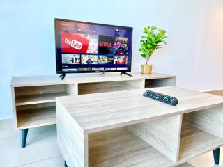 K 1-5Pax Trefoil Cozy Home Setia Alam TV Wifi SCCC - 5