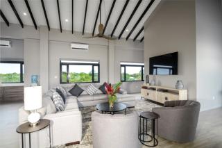 NEW 3 Story Waterfront 4Bedroom Villa with Amazing Sunset Mountain Views - Maya Beach - 4