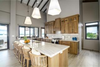 NEW 3 Story Waterfront 4Bedroom Villa with Amazing Sunset Mountain Views - Maya Beach - 1