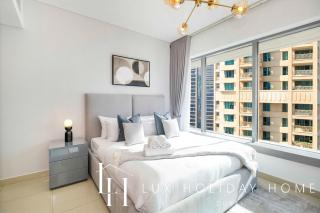 LUX The Burj Khalifa Fountain View Suite - Dubai - 5