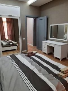 Two-bedroom apartment in the Saakadze tower - Tbilisi - 5