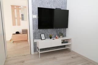 HILLSIDE Apartments - 7