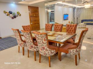 Pratishtha 4BHK, DLF Phase 1, Gurgaon - 8