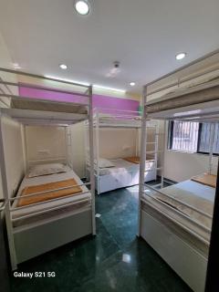 JOY HOSTEL - Digital Nomads Hostel & PG - Koregaon Park - Pune - 6