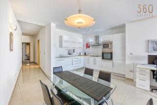 Beautiful seafront home with private balcony & BBQ by 360 Estates - Pietà - 5