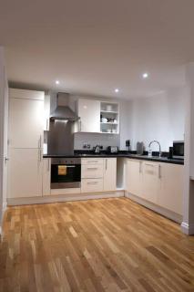 ***Spotless, Bright 1 Double Bed Apartment*** - 7