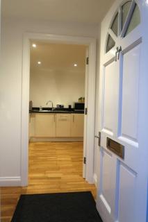 ***Spotless, Bright 1 Double Bed Apartment*** - Bath - 6