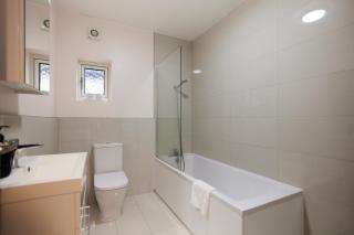 The Redbridge Sanctuary - Spacious 3BDR House with Garden - Londra - 2
