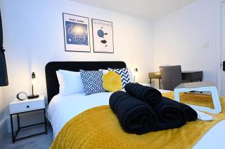 Modern 2 Bed Split Level Maisonette with Parking - Londra - 8