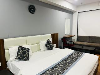 The valentine hotel - Surat - 1
