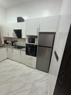 Exquisite 3 Bed - Lagos - 4